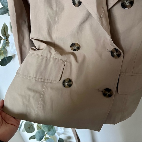 Forever 21 Trench Coat - Picture 7 of 9